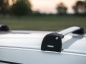 При установке багажника 9594-2, на разные типы крыши автомобиля проем между крышей и багажником составляет 6-7 см.